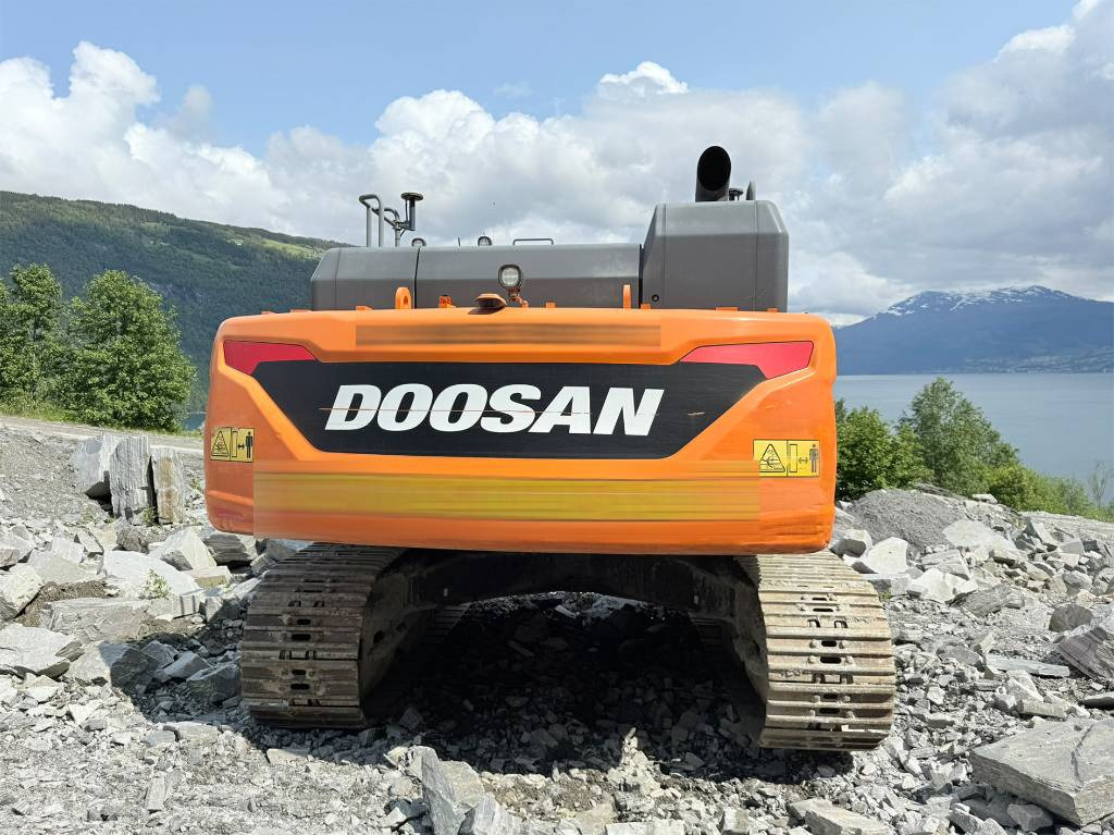 حفار زحاف Doosan DX 300 LC-5: صورة 6