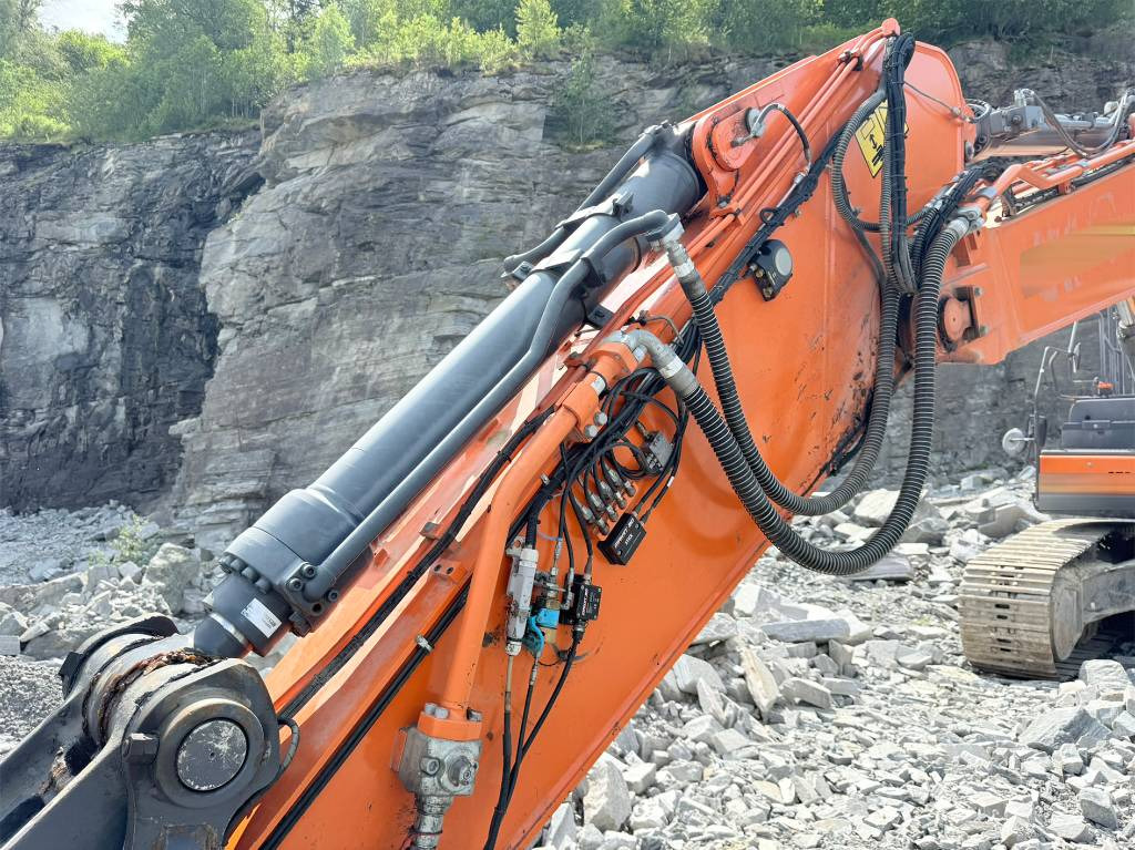 Doosan DX 300 LC-5 - حفار زحاف: صورة 4 Doosan DX 300 LC-5 - حفار زحاف: صورة 4