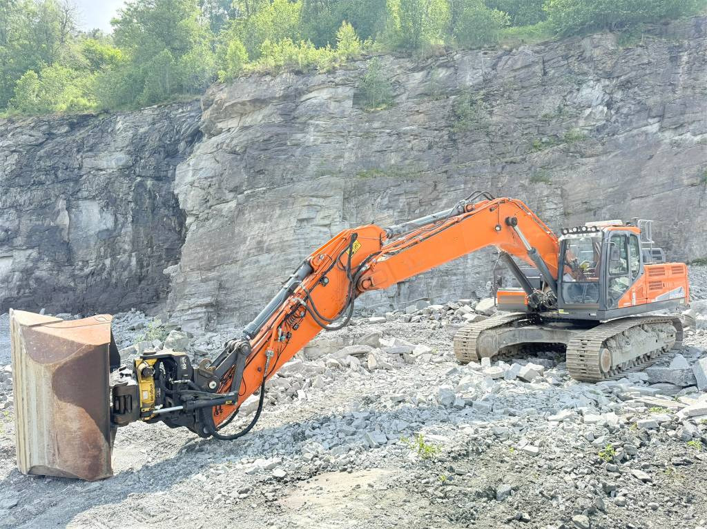 Doosan DX 300 LC-5 - حفار زحاف: صورة 1 Doosan DX 300 LC-5 - حفار زحاف: صورة 1