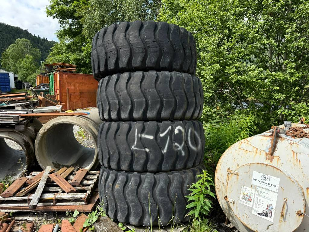 Goodyear 23,5R25 - إطارات: صورة 2 Goodyear 23,5R25 - إطارات: صورة 2