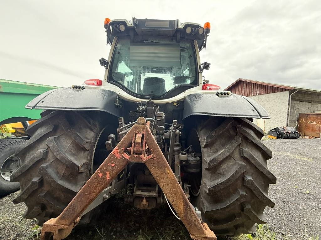Valtra N 174 med frontlaster - جرار: صورة 4 Valtra N 174 med frontlaster - جرار: صورة 4