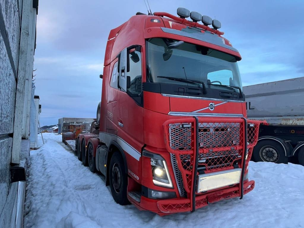 Vang ATHLS 3+1 Volvo FH16 750 Heavy Haul 8x2 - عربة منخفضة مسطحة نصف مقطورة: صورة 1 Vang ATHLS 3+1 Volvo FH16 750 Heavy Haul 8x2 - عربة منخفضة مسطحة نصف مقطورة: صورة 1