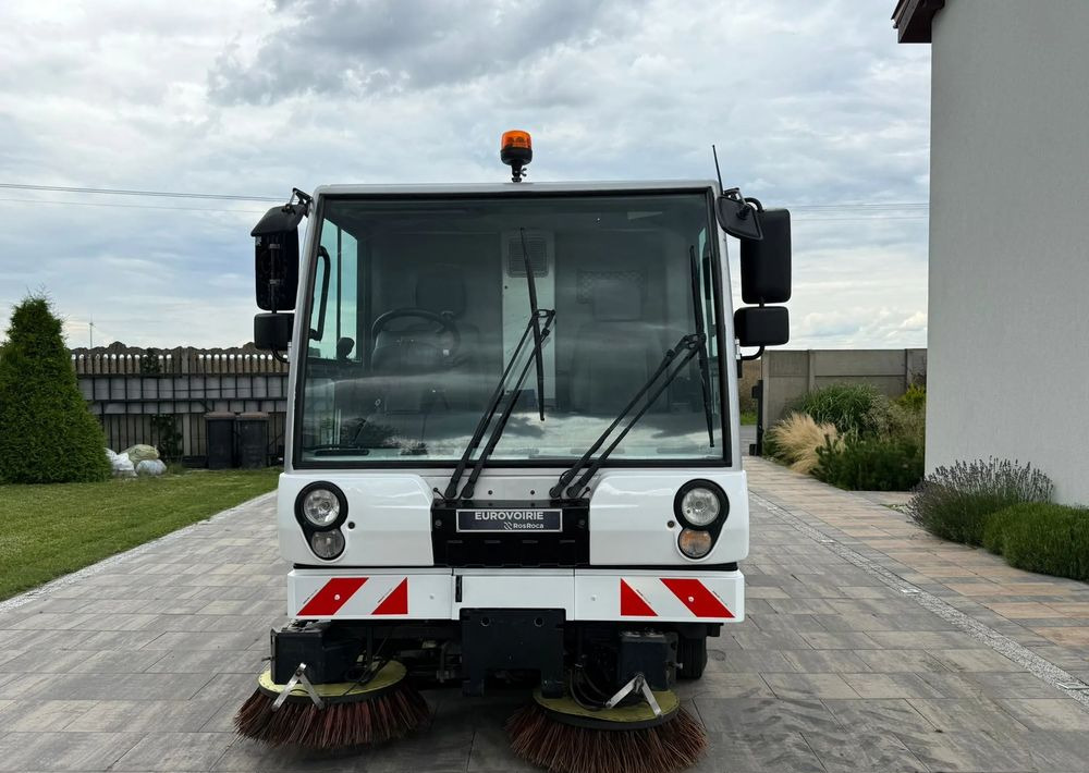 Inny Bucher Citycat 5000 - شاحنة النفايات: صورة 2 Inny Bucher Citycat 5000 - شاحنة النفايات: صورة 2