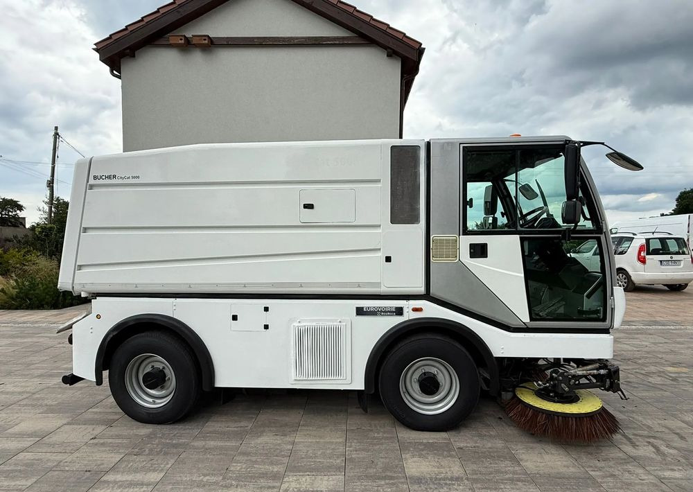 Inny Bucher Citycat 5000 - شاحنة النفايات: صورة 4 Inny Bucher Citycat 5000 - شاحنة النفايات: صورة 4