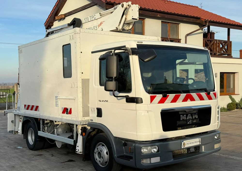 MAN TGL 12.250 - منصة تلسكوبية محمولة على شاحنة: صورة 2 MAN TGL 12.250 - منصة تلسكوبية محمولة على شاحنة: صورة 2