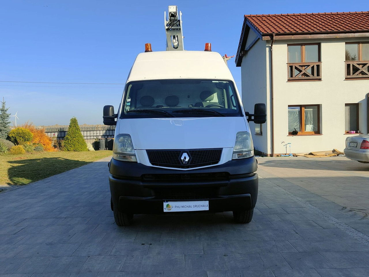 Renault Mascott 3.0 - منصة تلسكوبية محمولة على شاحنة: صورة 2 Renault Mascott 3.0 - منصة تلسكوبية محمولة على شاحنة: صورة 2
