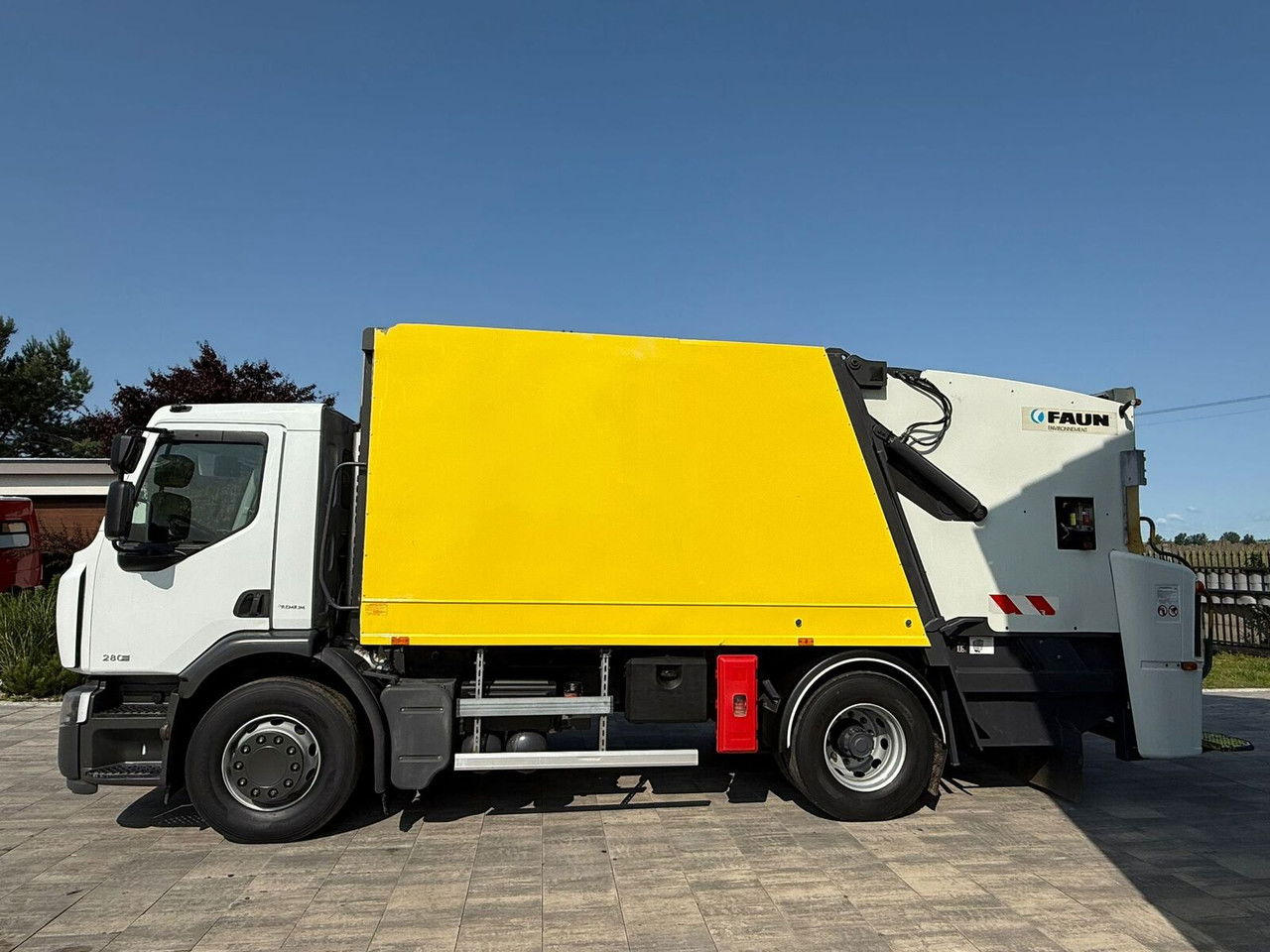 Renault Premium 280 DXI Śmieciarka Faun VR5.Untr Tylko 263TYS Przebiegu - شاحنة النفايات: صورة 5 Renault Premium 280 DXI Śmieciarka Faun VR5.Untr Tylko 263TYS Przebiegu - شاحنة النفايات: صورة 5