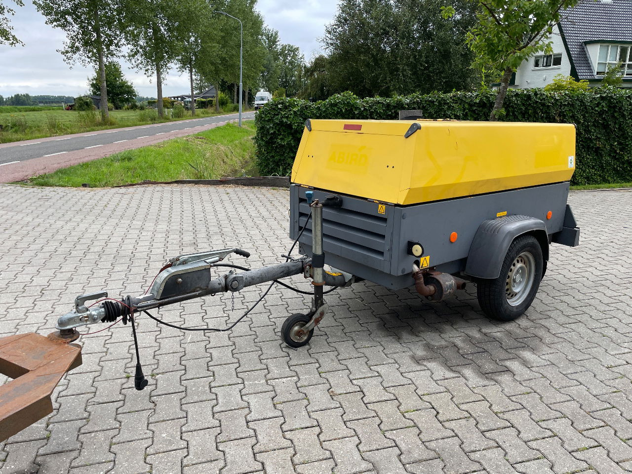 Atlas Copco Xas77 - الضاغط: صورة 1 Atlas Copco Xas77 - الضاغط: صورة 1
