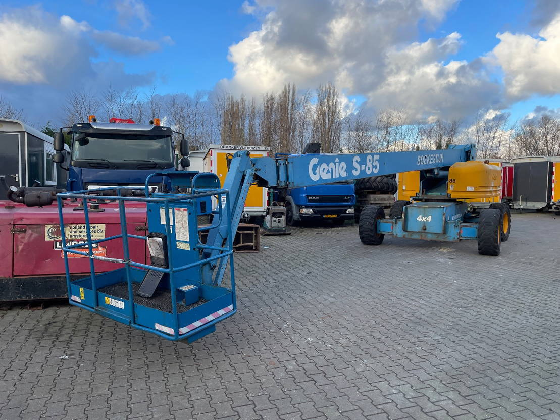 Genie S85 telescopic boomlift hoogwerker - رافعة سلة تلسكوبية: صورة 1 Genie S85 telescopic boomlift hoogwerker - رافعة سلة تلسكوبية: صورة 1
