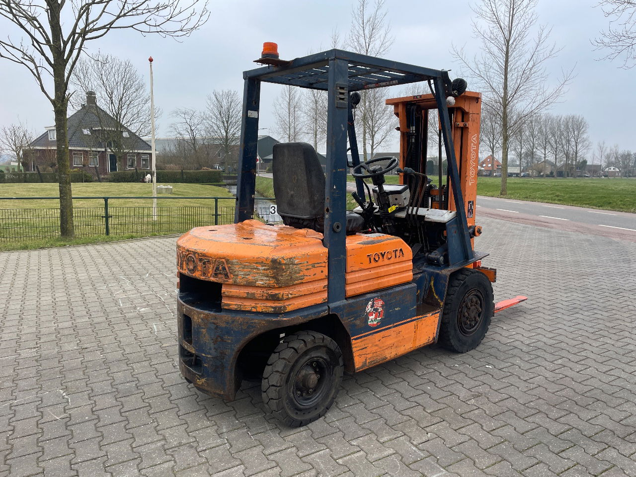 Toyota 2.5ton diesel triplo heftruck forklift - رافعة شوكية: صورة 3 Toyota 2.5ton diesel triplo heftruck forklift - رافعة شوكية: صورة 3