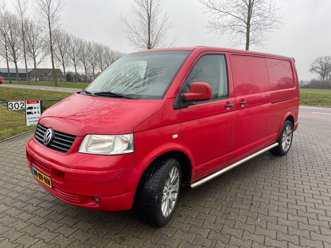 Volkswagen Transporter t5 2.5 L2 dubbele schuifdeur - فان المدمجة: صورة 1 Volkswagen Transporter t5 2.5 L2 dubbele schuifdeur - فان المدمجة: صورة 1