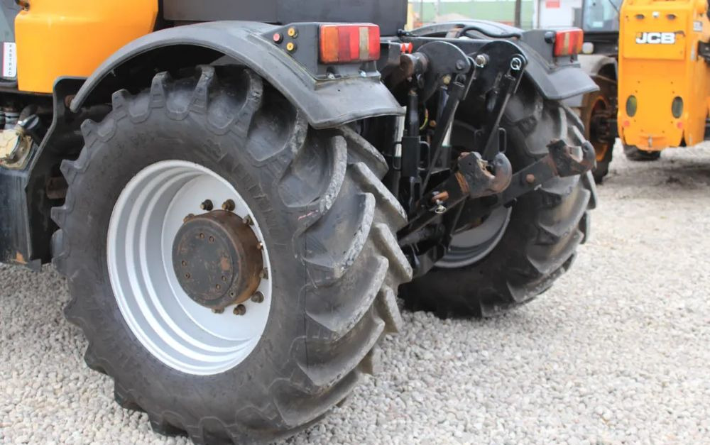 JCB FASTRAC 3200 | MANUAL | 200KM - جرار: صورة 4 JCB FASTRAC 3200 | MANUAL | 200KM - جرار: صورة 4