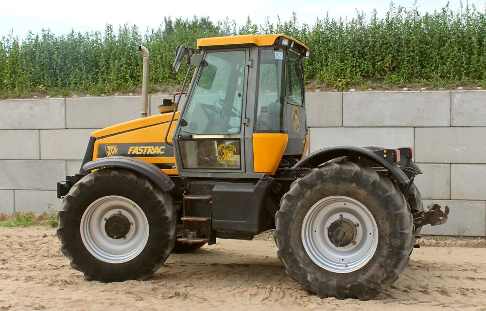 JCB Fastrac 1135 - جرار: صورة 4 JCB Fastrac 1135 - جرار: صورة 4