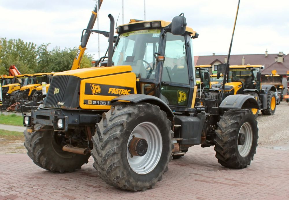 JCB Fastrac 2135 - جرار: صورة 1 JCB Fastrac 2135 - جرار: صورة 1