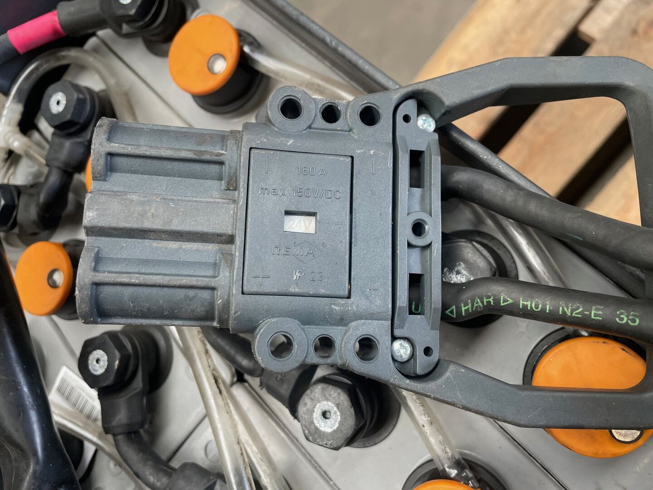 24 Volt I 3 PZS 375 - بطارية - معدات المناولة: صورة 4 24 Volt I 3 PZS 375 - بطارية - معدات المناولة: صورة 4