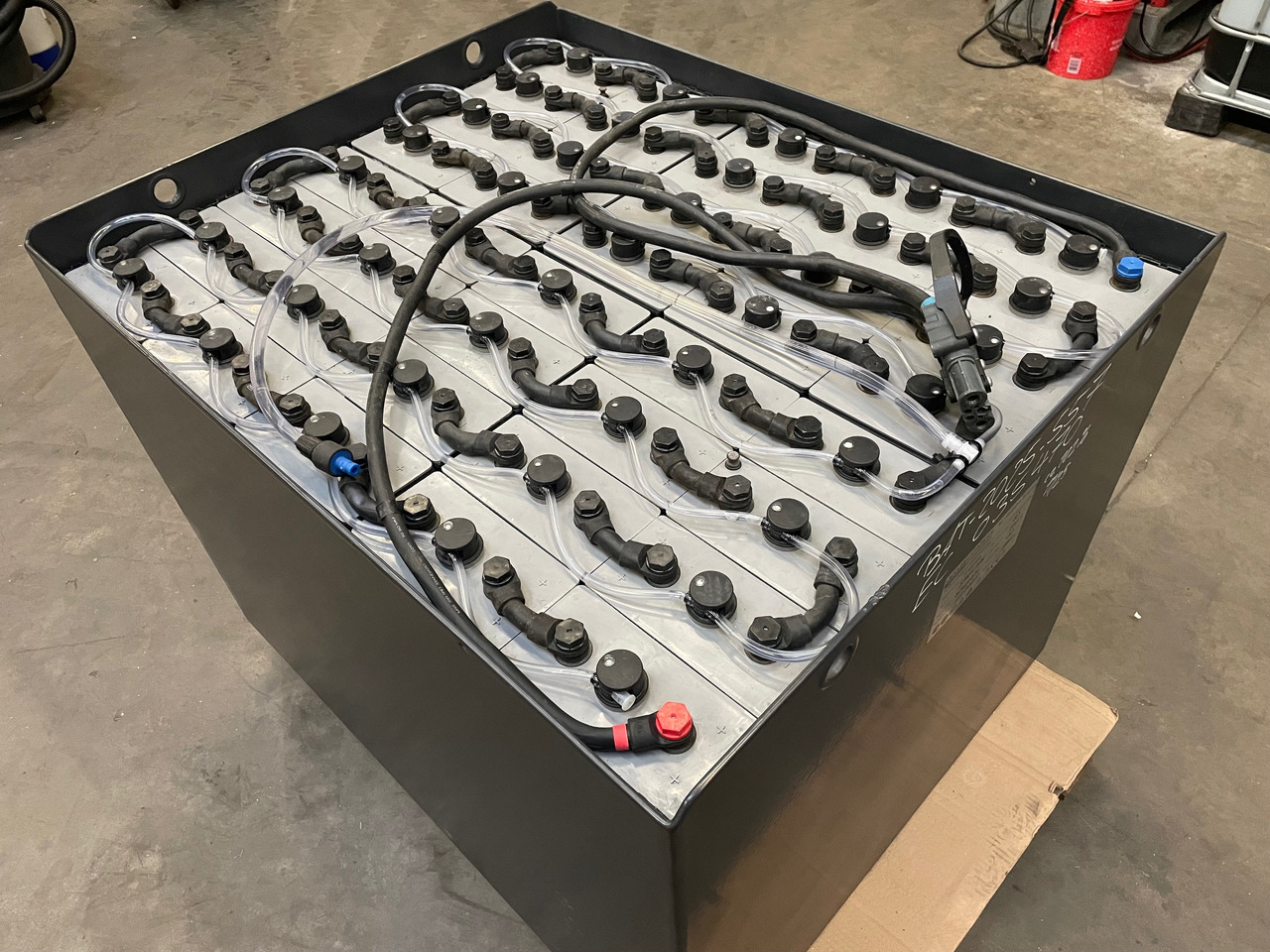 80 Volt I 5 PZS 775 - بطارية - رافعة شوكية: صورة 1 80 Volt I 5 PZS 775 - بطارية - رافعة شوكية: صورة 1