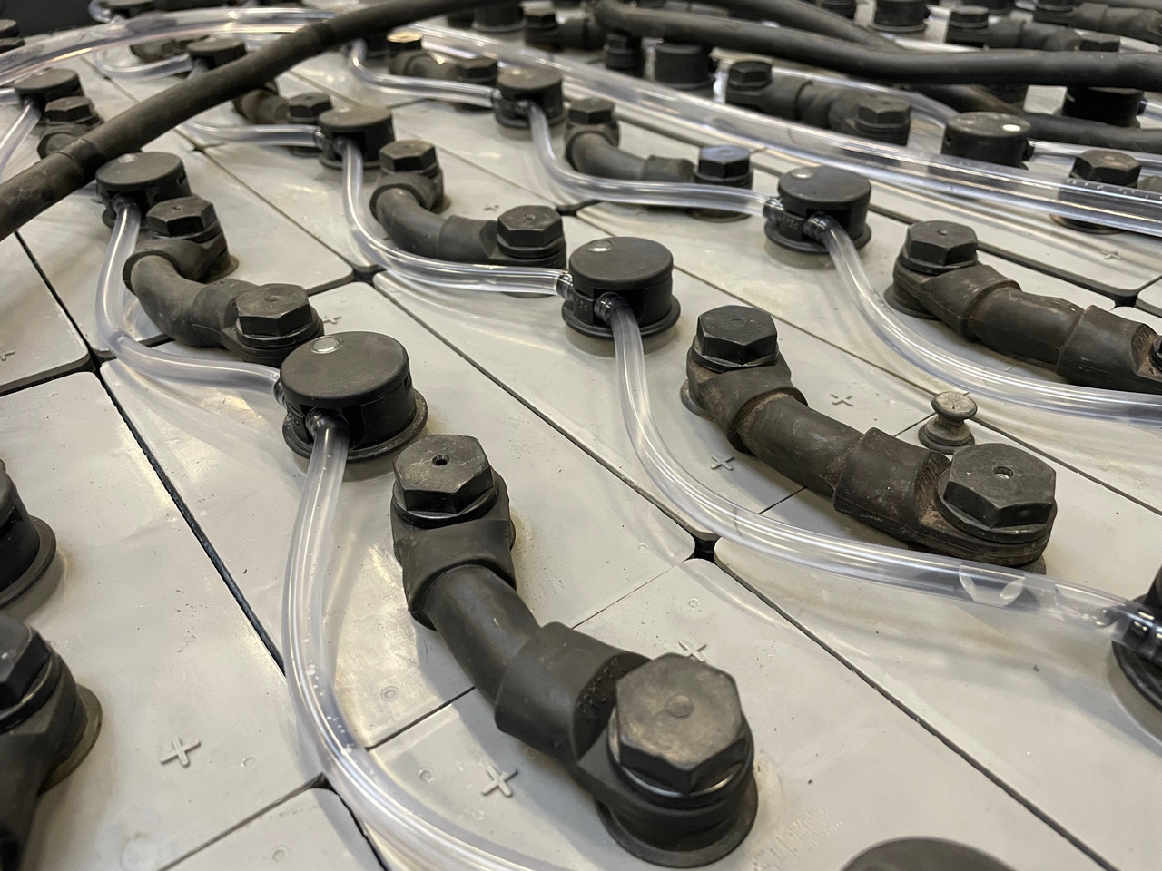 80 Volt I 5 PZS 775 - بطارية - رافعة شوكية: صورة 4 80 Volt I 5 PZS 775 - بطارية - رافعة شوكية: صورة 4