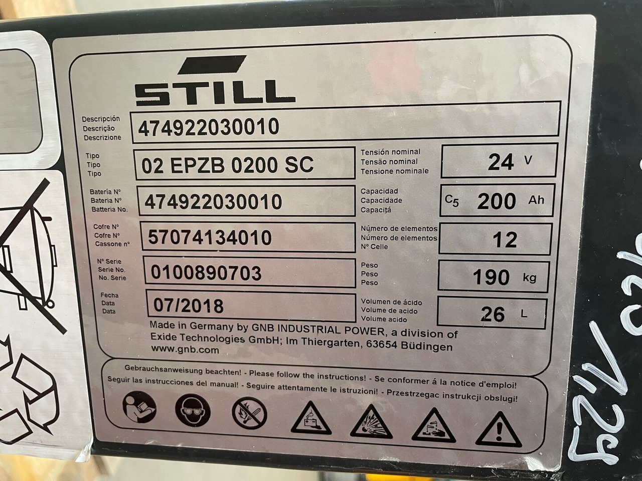 Exide 24 Volt I 2EPzB 200 - بطارية - معدات المناولة: صورة 2 Exide 24 Volt I 2EPzB 200 - بطارية - معدات المناولة: صورة 2