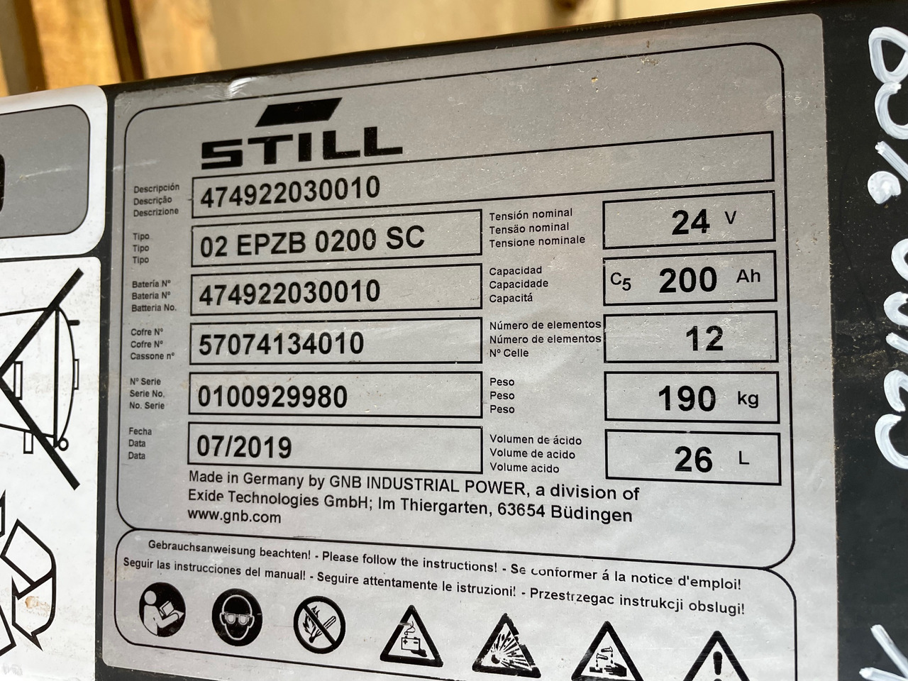 Exide 24 Volt I 2EPzB 200 - بطارية - معدات المناولة: صورة 2 Exide 24 Volt I 2EPzB 200 - بطارية - معدات المناولة: صورة 2
