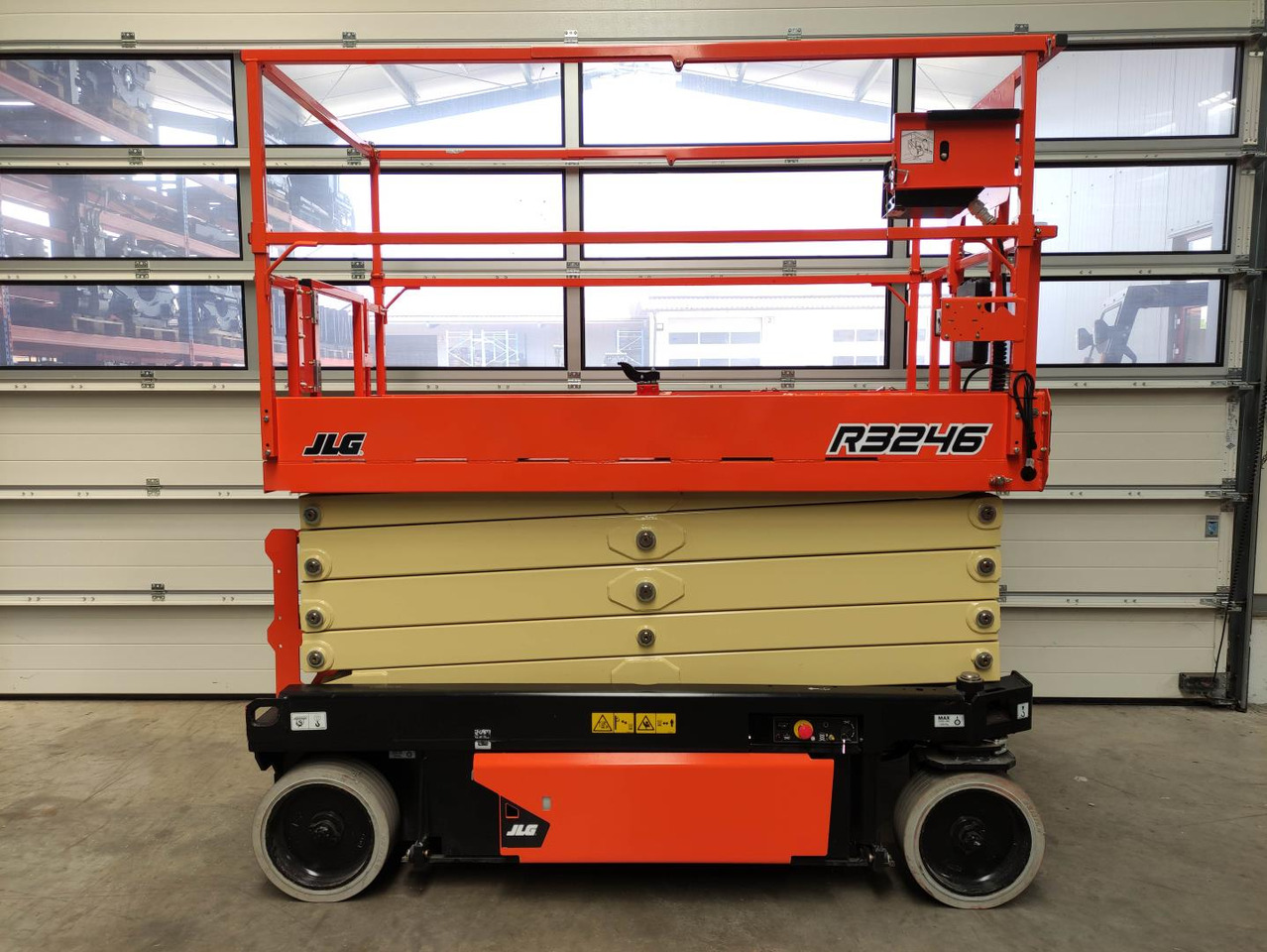 JLG R3246 - رافعة هيدروليكية مقصية: صورة 2 JLG R3246 - رافعة هيدروليكية مقصية: صورة 2