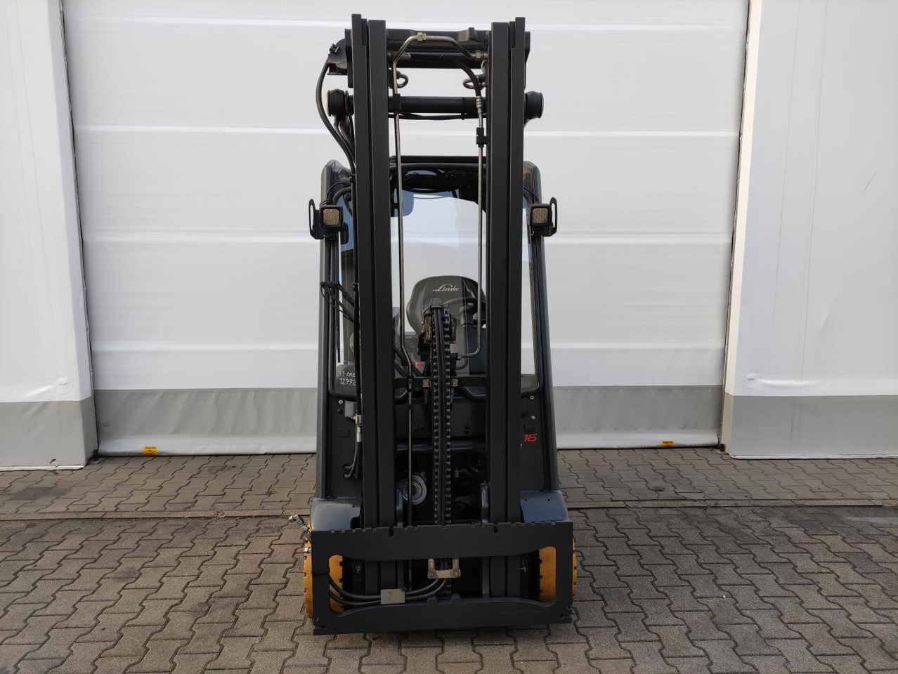 Linde E16-02-386-EVO - رافعة شوكية كهربائية: صورة 3 Linde E16-02-386-EVO - رافعة شوكية كهربائية: صورة 3