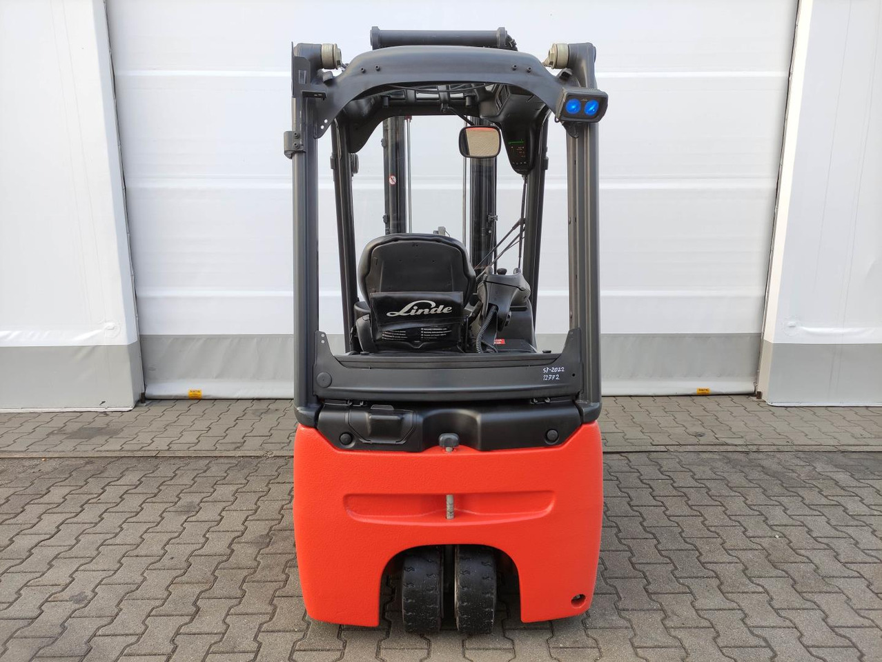 Linde E16-02-386-EVO - رافعة شوكية كهربائية: صورة 4 Linde E16-02-386-EVO - رافعة شوكية كهربائية: صورة 4