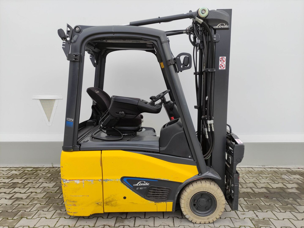 Linde E16-C-02-387 EVO - رافعة شوكية كهربائية: صورة 2 Linde E16-C-02-387 EVO - رافعة شوكية كهربائية: صورة 2