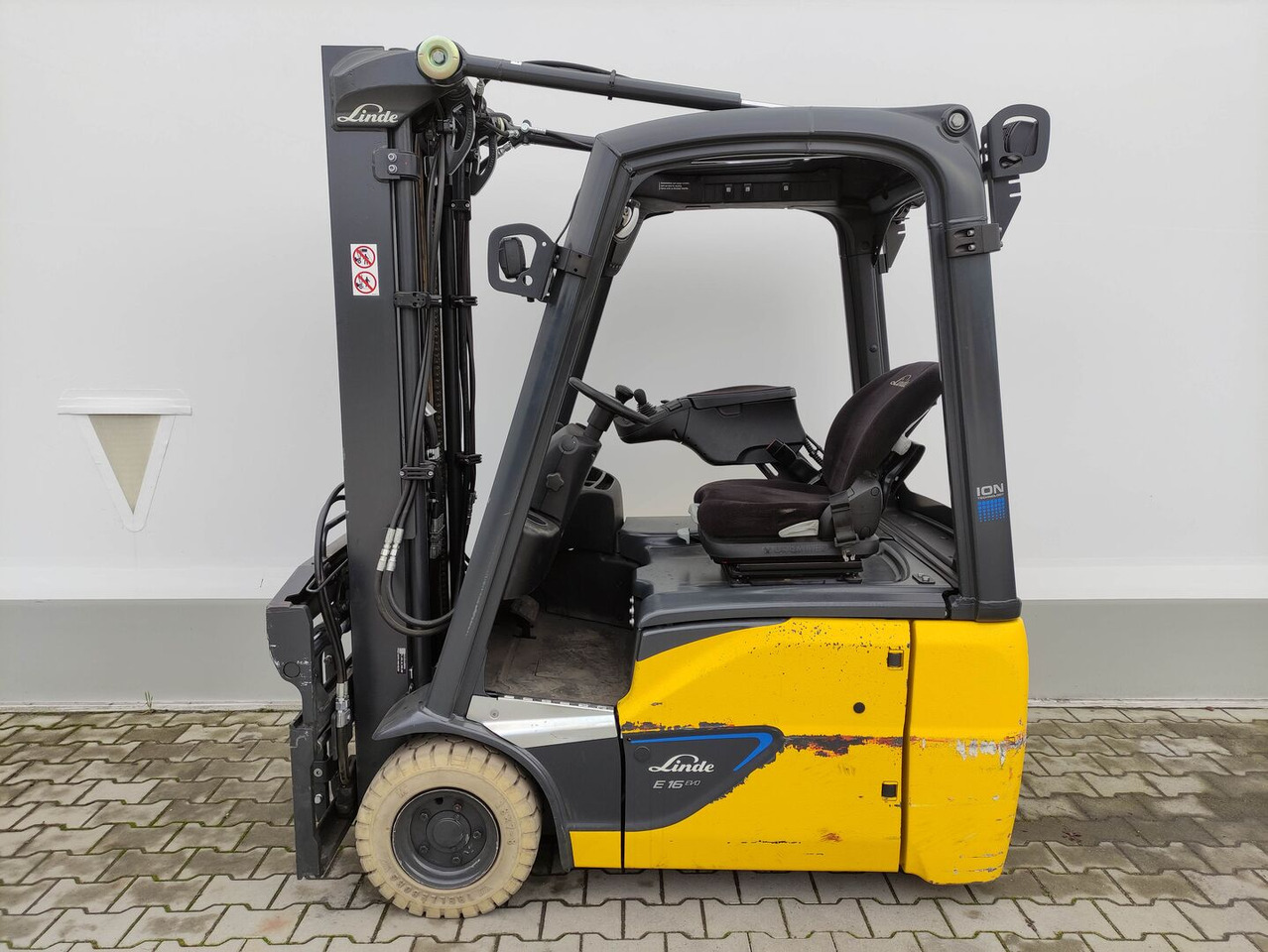 Linde E16-C-02-387 EVO - رافعة شوكية كهربائية: صورة 1 Linde E16-C-02-387 EVO - رافعة شوكية كهربائية: صورة 1