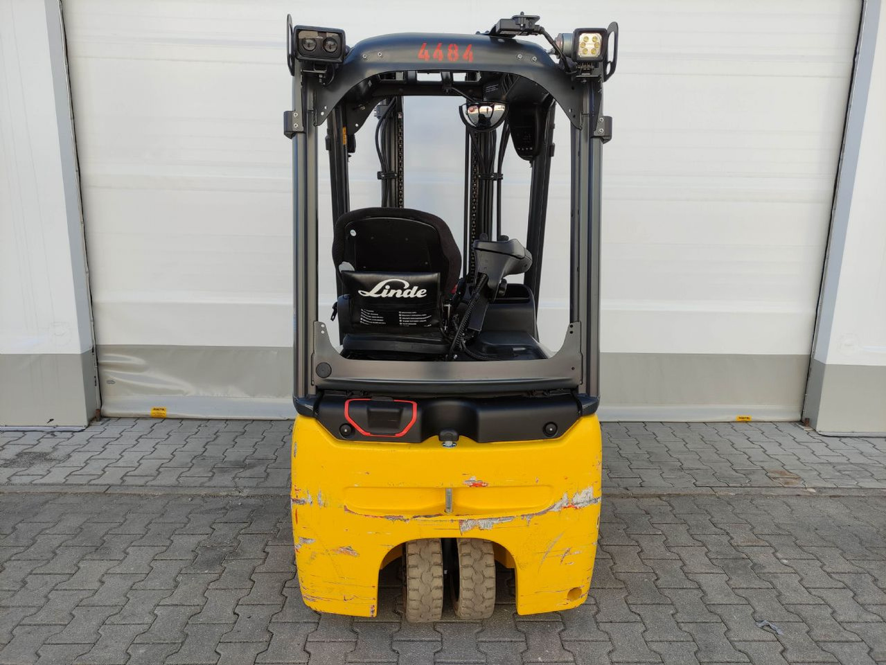 Linde E16C-02-386 EVO - رافعة شوكية كهربائية: صورة 4 Linde E16C-02-386 EVO - رافعة شوكية كهربائية: صورة 4