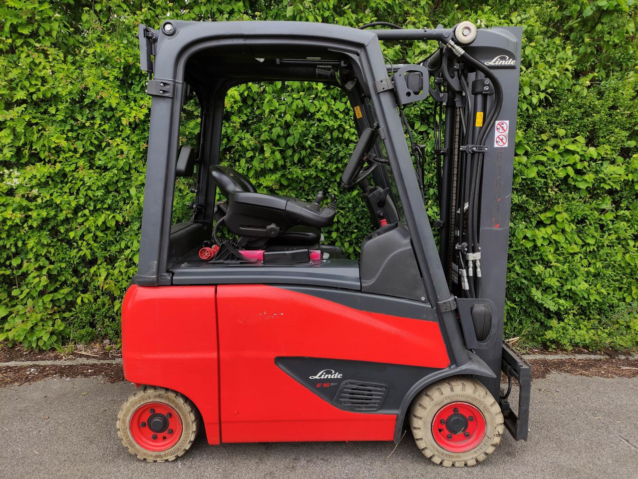 Linde E16PH-02-386-EVO - رافعة شوكية كهربائية: صورة 2 Linde E16PH-02-386-EVO - رافعة شوكية كهربائية: صورة 2