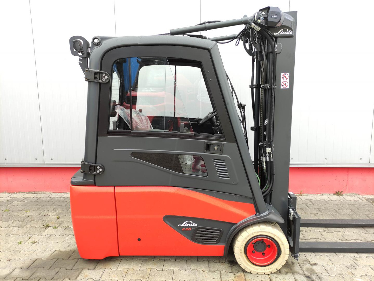 Linde E20L-02-386-EVO *Batterie NEU* - رافعة شوكية كهربائية: صورة 2 Linde E20L-02-386-EVO *Batterie NEU* - رافعة شوكية كهربائية: صورة 2