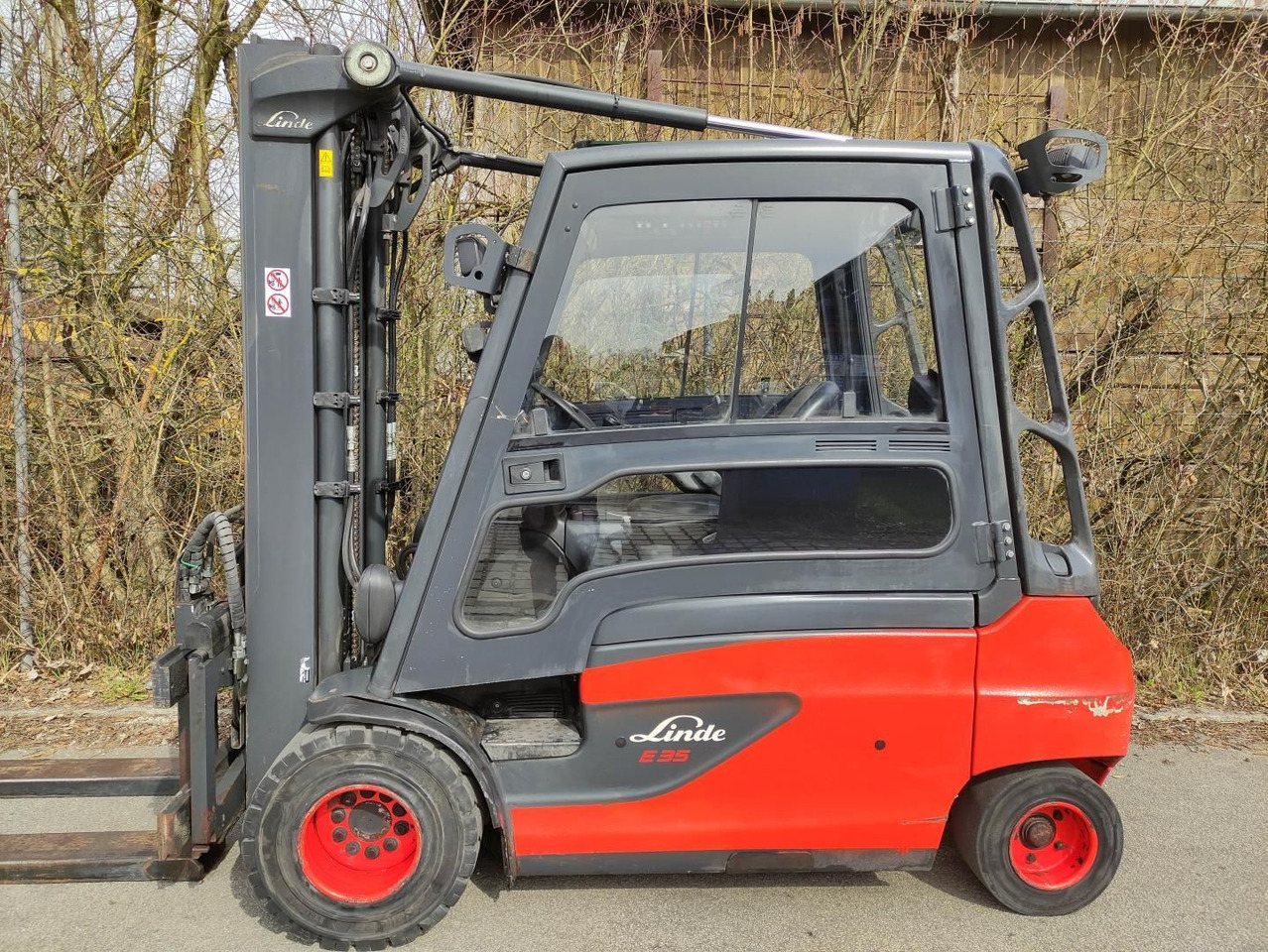 Linde E35L-01-387 - رافعة شوكية كهربائية: صورة 1 Linde E35L-01-387 - رافعة شوكية كهربائية: صورة 1
