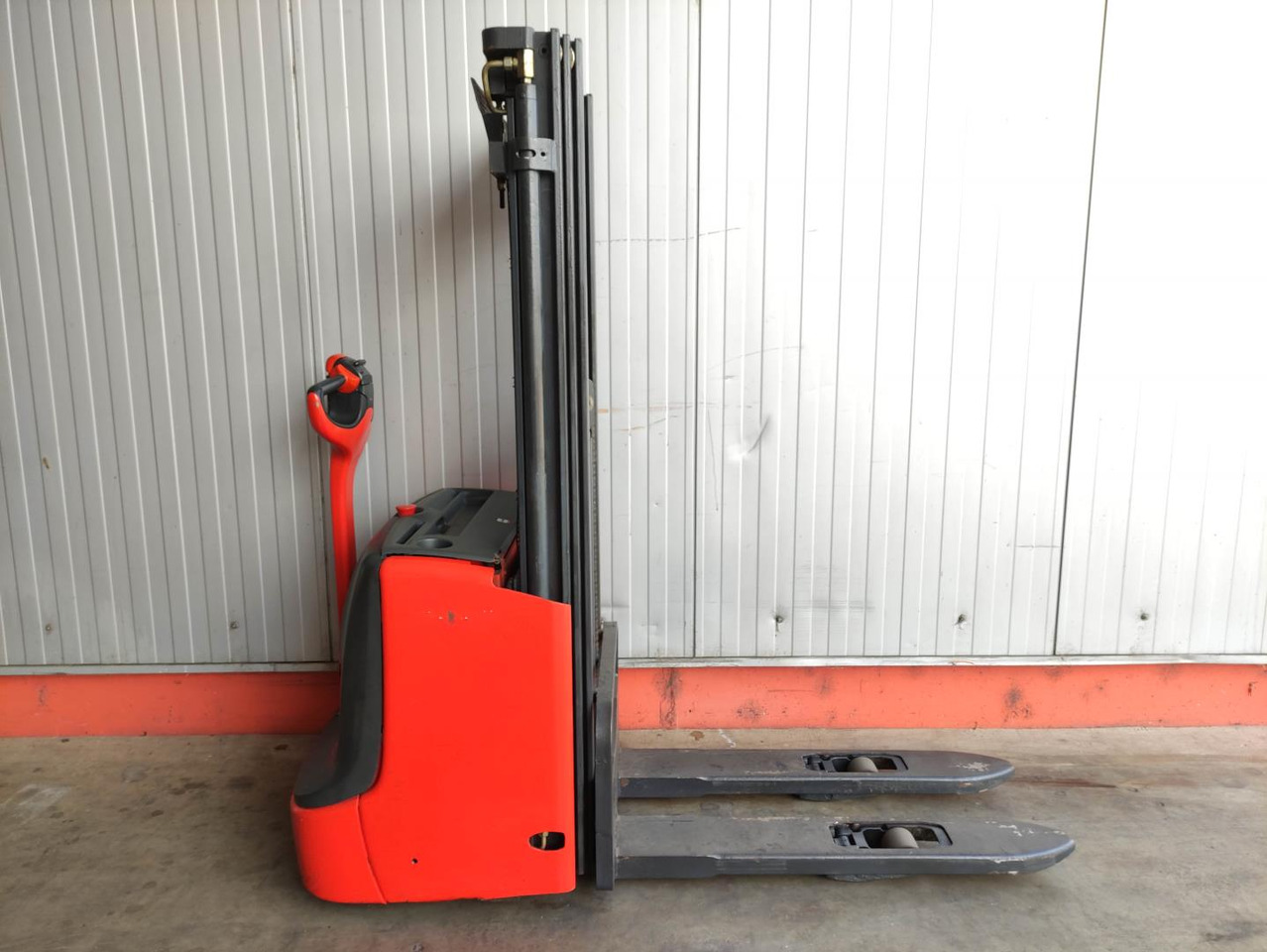 Linde L12i-1172 - آلة التكديس: صورة 2 Linde L12i-1172 - آلة التكديس: صورة 2