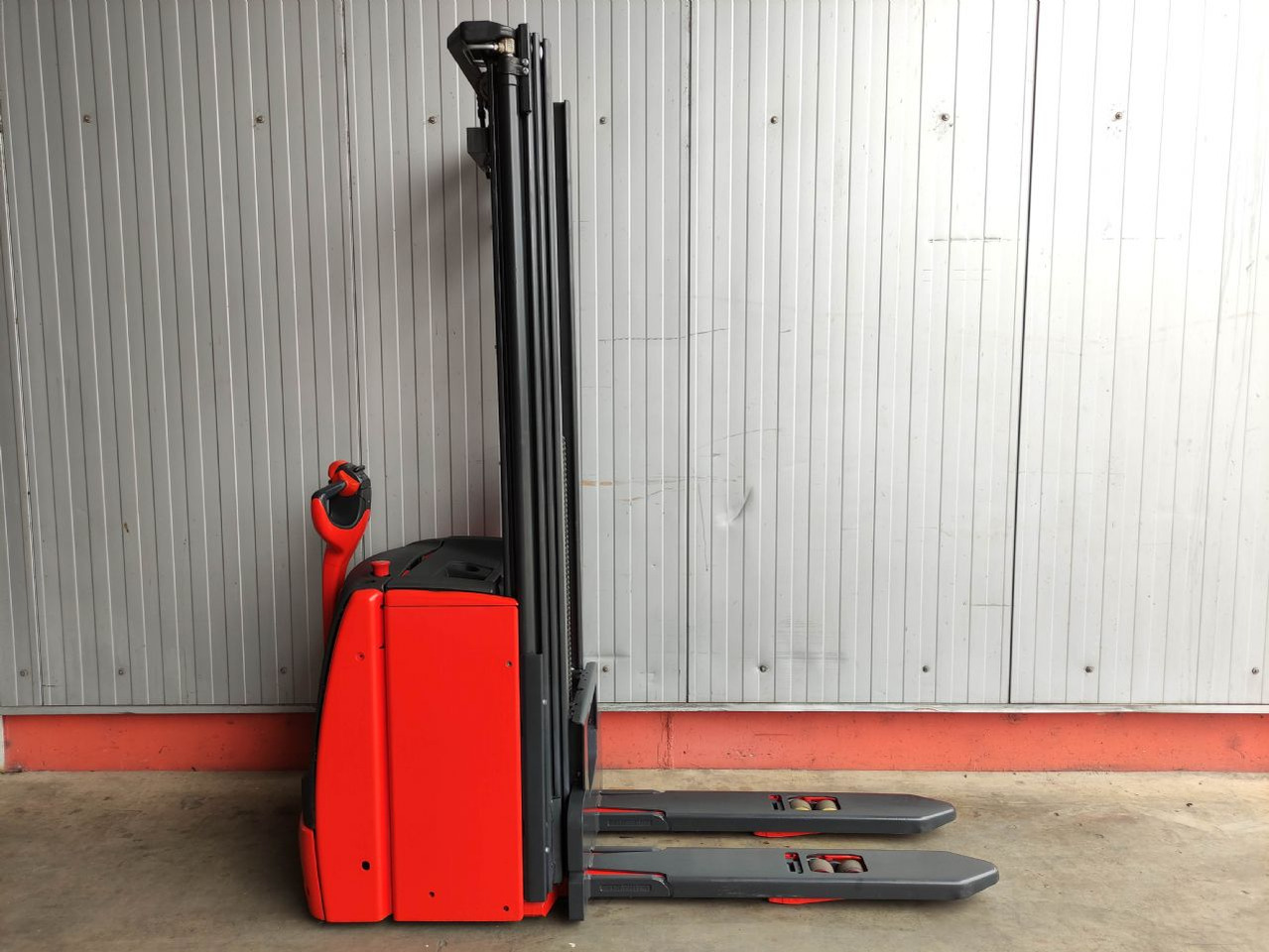Linde L14i-1173 - آلة التكديس: صورة 2 Linde L14i-1173 - آلة التكديس: صورة 2