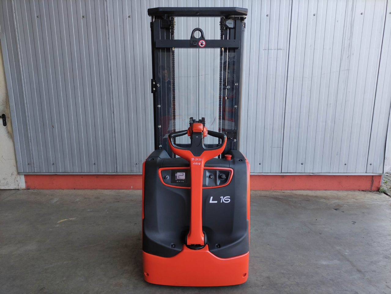 Linde L16-1173 (LACK NEU) - آلة التكديس: صورة 4 Linde L16-1173 (LACK NEU) - آلة التكديس: صورة 4