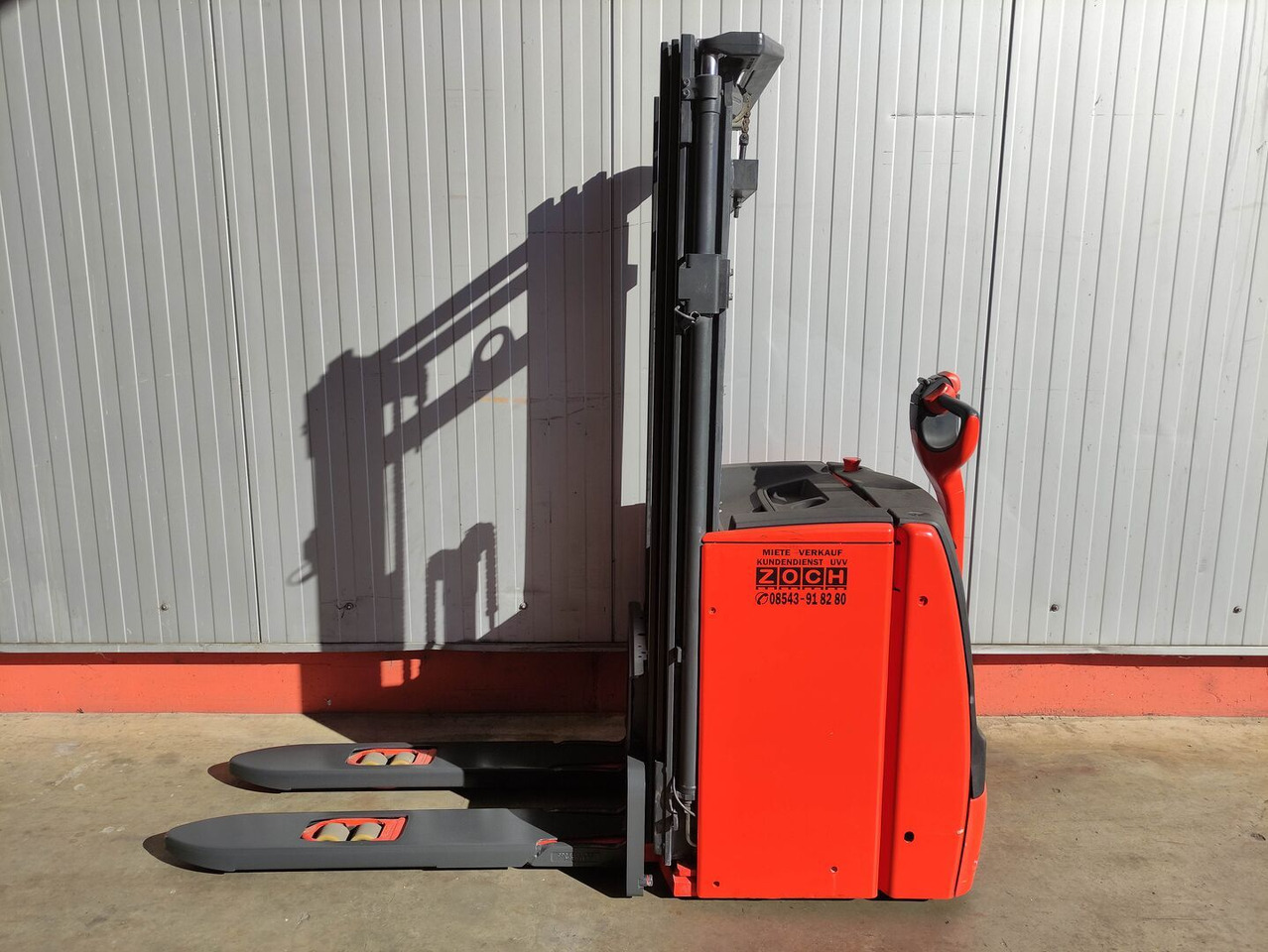 Linde L16-1173 - آلة التكديس: صورة 1 Linde L16-1173 - آلة التكديس: صورة 1