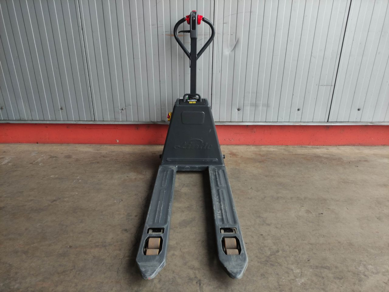 Linde MT15C - شاحنة باليت: صورة 3 Linde MT15C - شاحنة باليت: صورة 3