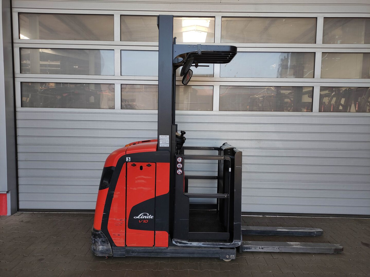 Linde V10-02 - آلة إعداد الطلب: صورة 1 Linde V10-02 - آلة إعداد الطلب: صورة 1