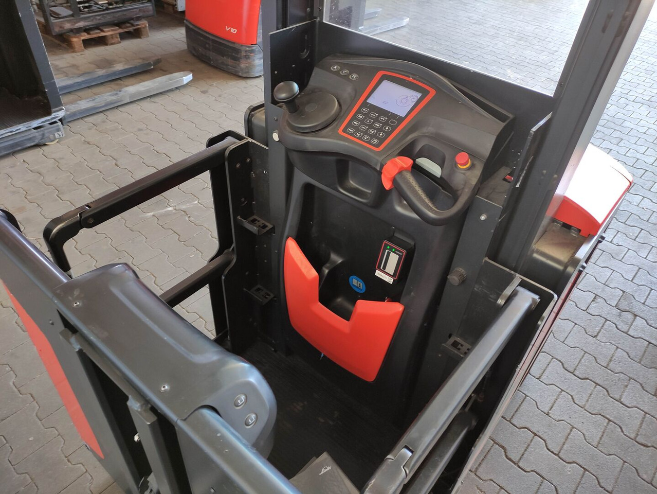 Linde V10-02 - آلة إعداد الطلب: صورة 5 Linde V10-02 - آلة إعداد الطلب: صورة 5