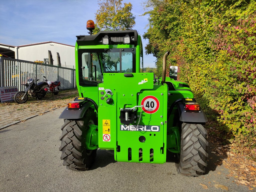 Merlo P27.6 Plus - 40km/h - رافعة تلسكوبية: صورة 4 Merlo P27.6 Plus - 40km/h - رافعة تلسكوبية: صورة 4