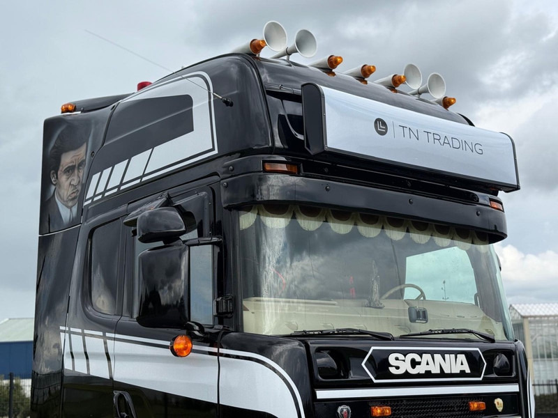 Scania R 144 530 SHOW TRUCK, INTERIEUR, OPEN UITLAAT, HOBBY, TOP. - وحدة جر: صورة 5 Scania R 144 530 SHOW TRUCK, INTERIEUR, OPEN UITLAAT, HOBBY, TOP. - وحدة جر: صورة 5