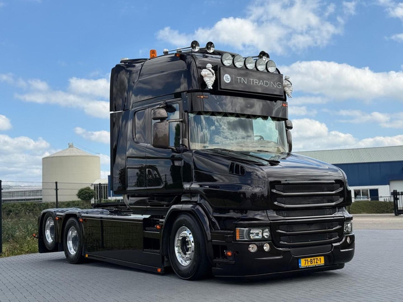 Scania R 580 LB 6X2 HNB TORPEDO, NIEUW STAAT, VOL OPTIES, SHOW TRUCK, VOL!! - وحدة جر: صورة 1 Scania R 580 LB 6X2 HNB TORPEDO, NIEUW STAAT, VOL OPTIES, SHOW TRUCK, VOL!! - وحدة جر: صورة 1