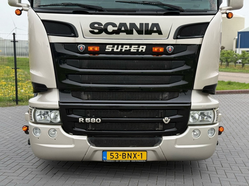 Scania R 580 SHOWTRUCK, VOLLUCHT, VOL SPOILER, RETARDER, SCHUIFSCHOTEL. - وحدة جر: صورة 5 Scania R 580 SHOWTRUCK, VOLLUCHT, VOL SPOILER, RETARDER, SCHUIFSCHOTEL. - وحدة جر: صورة 5