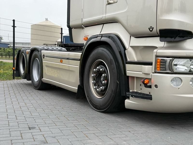 Scania R 580 SHOWTRUCK, VOLLUCHT, VOL SPOILER, RETARDER, SCHUIFSCHOTEL. - وحدة جر: صورة 3 Scania R 580 SHOWTRUCK, VOLLUCHT, VOL SPOILER, RETARDER, SCHUIFSCHOTEL. - وحدة جر: صورة 3