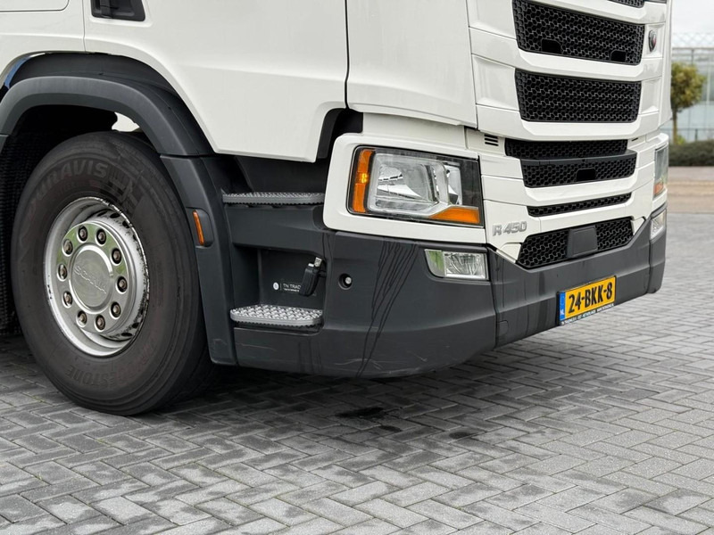 Scania R450 RETARDER, TWEE TANKS, GESTUURDE VOORLOPER, TOP! - وحدة جر: صورة 4 Scania R450 RETARDER, TWEE TANKS, GESTUURDE VOORLOPER, TOP! - وحدة جر: صورة 4