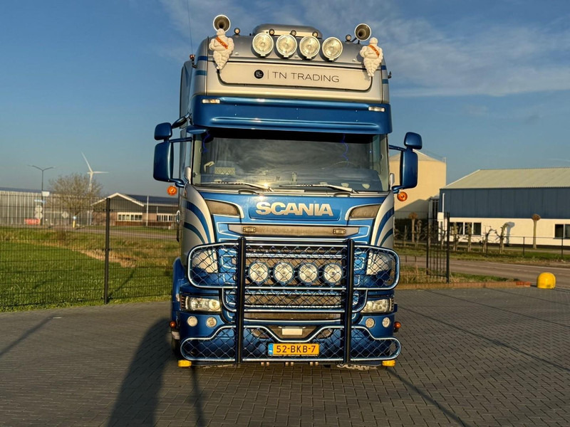 Scania R450 SHOW TRUCK, FULL AIR, SPECIAL INTERIOR, RETARDER, PTO. - وحدة جر: صورة 2 Scania R450 SHOW TRUCK, FULL AIR, SPECIAL INTERIOR, RETARDER, PTO. - وحدة جر: صورة 2