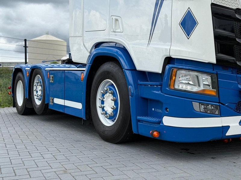 Scania R450 SHOW TRUCK, INTERIOR, STEERING, RETARDER, 570.000 KM. - وحدة جر: صورة 4 Scania R450 SHOW TRUCK, INTERIOR, STEERING, RETARDER, 570.000 KM. - وحدة جر: صورة 4