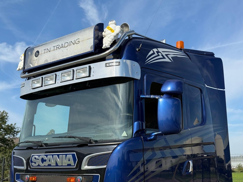 Scania R520 6X2/4, BLAD LUCHT, VOL SPOILER, RETARDER. - وحدة جر: صورة 4 Scania R520 6X2/4, BLAD LUCHT, VOL SPOILER, RETARDER. - وحدة جر: صورة 4