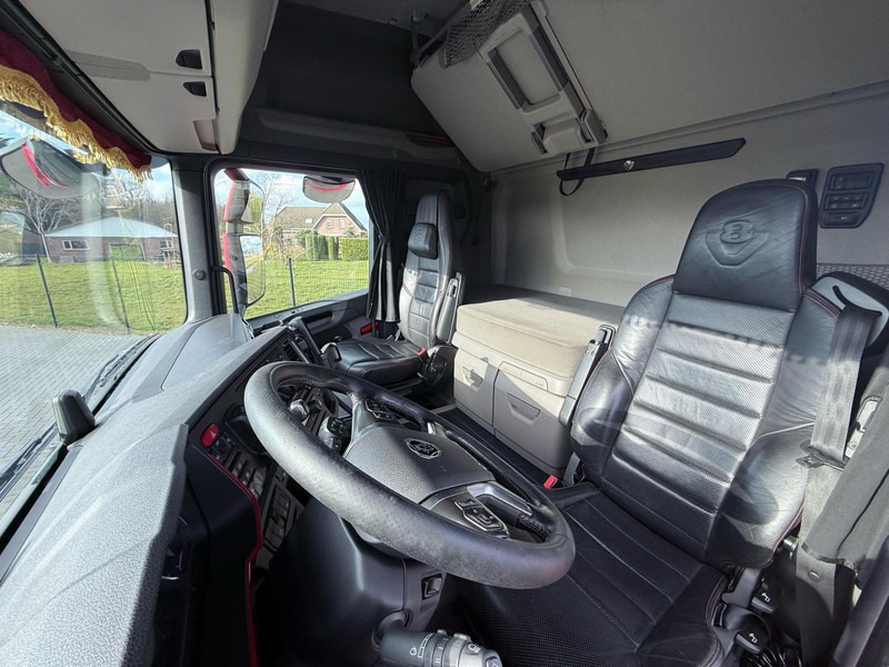Scania R520 V8 NGS VOLLUCHT, LEER, BULLBAR, ZONDER EGR, BOOGIE. Scania R520 V8 NGS VOLLUCHT, LEER, BULLBAR, ZONDER EGR, BOOGIE.: صورة 18