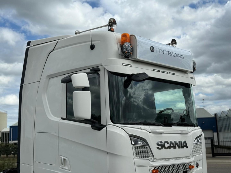 Scania R580 V8 NGS 3.15WB, RETARDER, VOLLUCHT, LEER, LED, KING OF THE ROAD. - وحدة جر: صورة 2 Scania R580 V8 NGS 3.15WB, RETARDER, VOLLUCHT, LEER, LED, KING OF THE ROAD. - وحدة جر: صورة 2